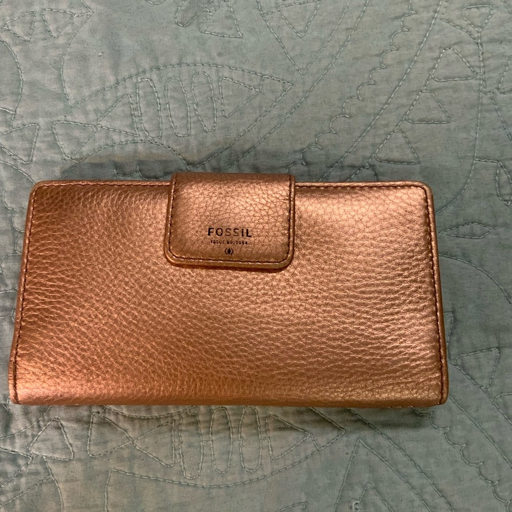 Fossil Rose Gold Leather Wallet